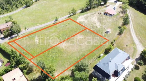 terreno edificabile in vendita a Bettola