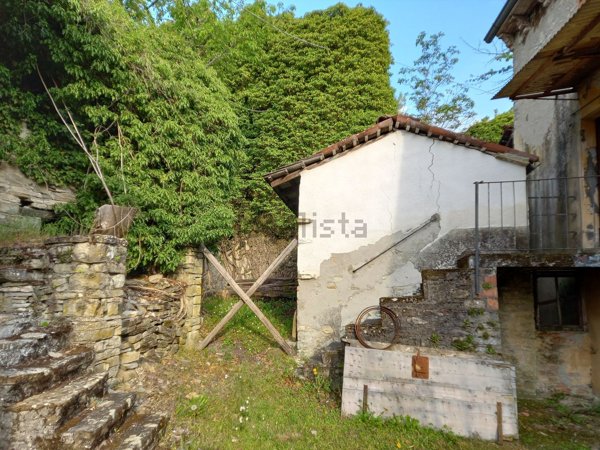 quadrivano in vendita a Bettola