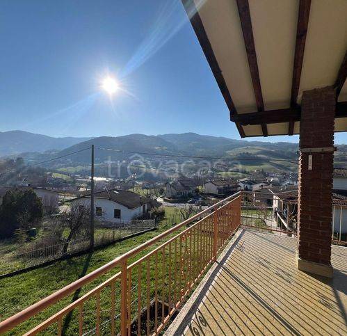 casa indipendente in vendita a Bettola