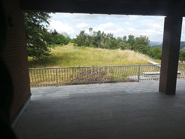 casa indipendente in vendita a Bettola