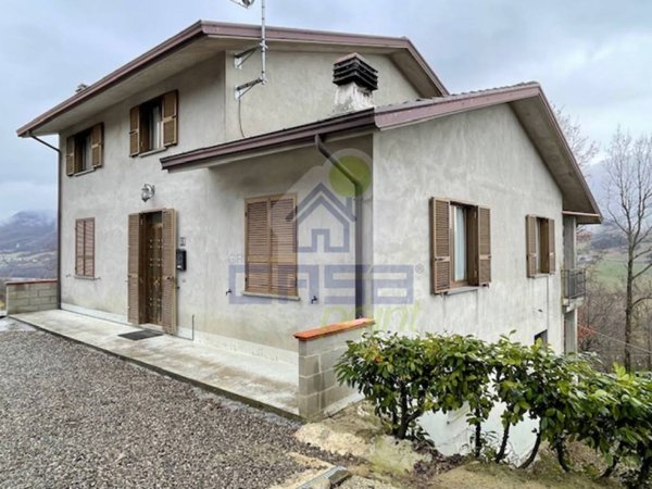 casa indipendente in vendita a Bettola