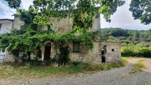 casa semindipendente in vendita a Bettola