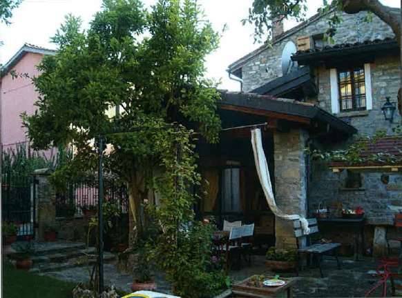 casa indipendente in vendita a Bettola in zona Padri