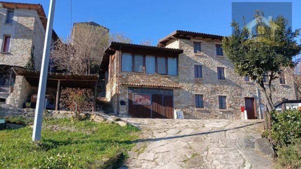 casa indipendente in vendita a Bettola in zona Padri