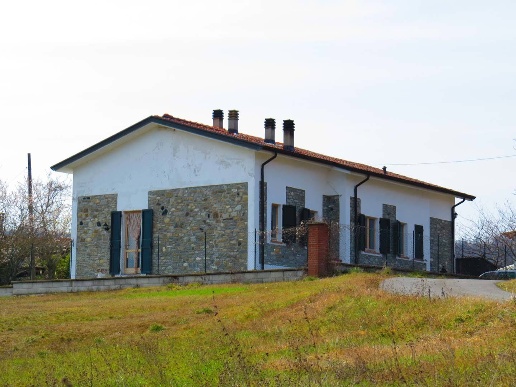 casa indipendente in vendita a Bettola in zona Rossoreggio
