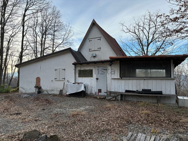casa indipendente in vendita a Bettola