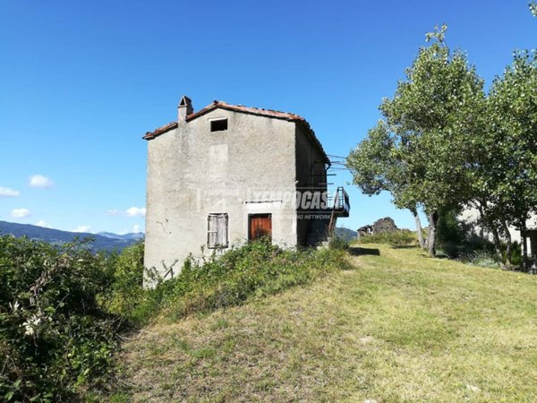 casa indipendente in vendita a Bettola in zona Recesio