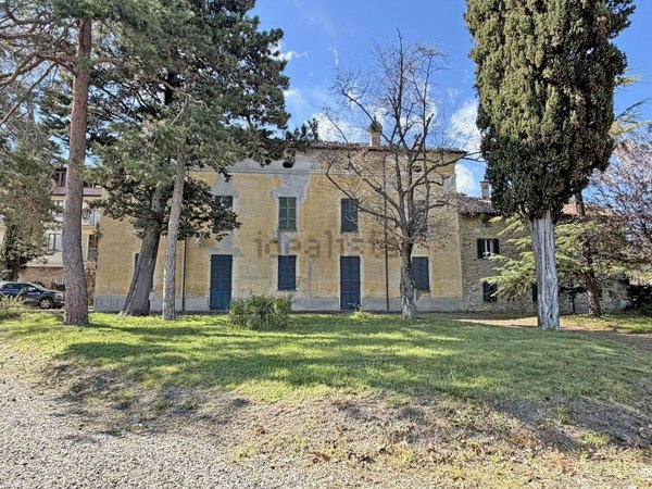 casa indipendente in vendita a Bettola