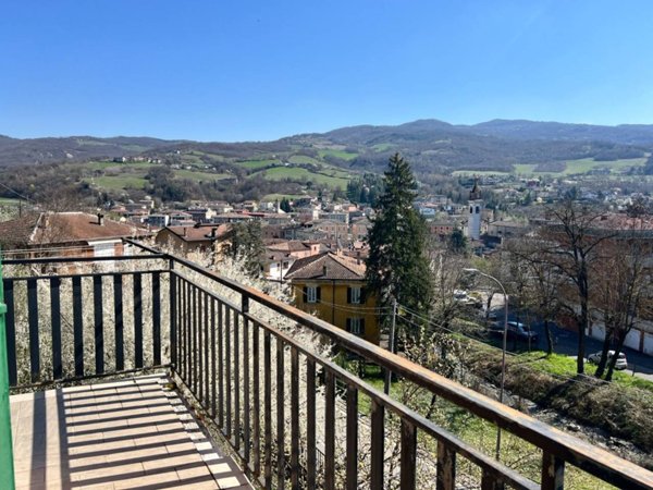 casa indipendente in vendita a Bettola