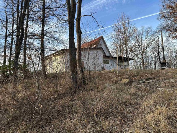 casa indipendente in vendita a Bettola