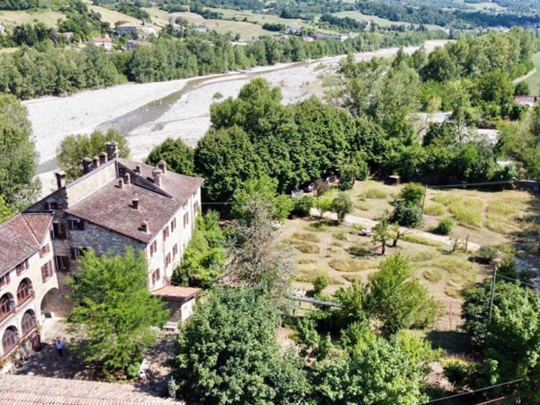 casa indipendente in vendita a Bettola