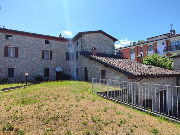 appartamento in vendita a Bettola