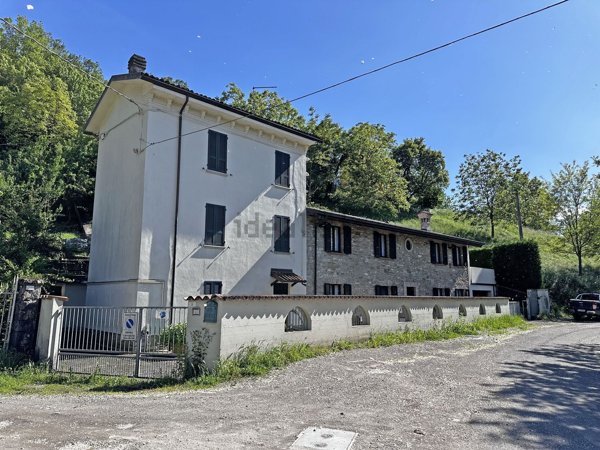 casa indipendente in vendita a Bettola in zona Recesio