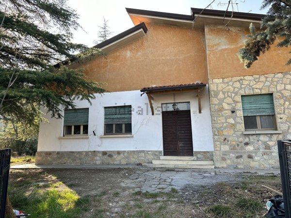 casa indipendente in vendita a Bettola in zona Olmo