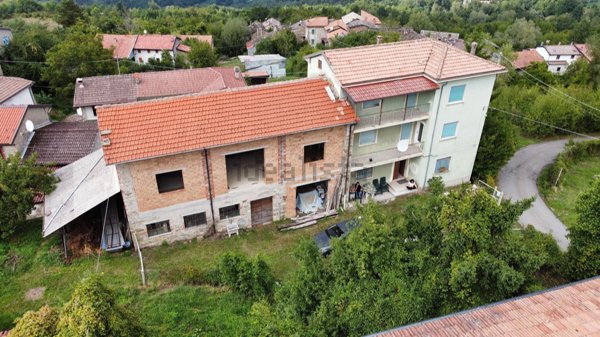 casa indipendente in vendita a Bettola in zona Roncovero