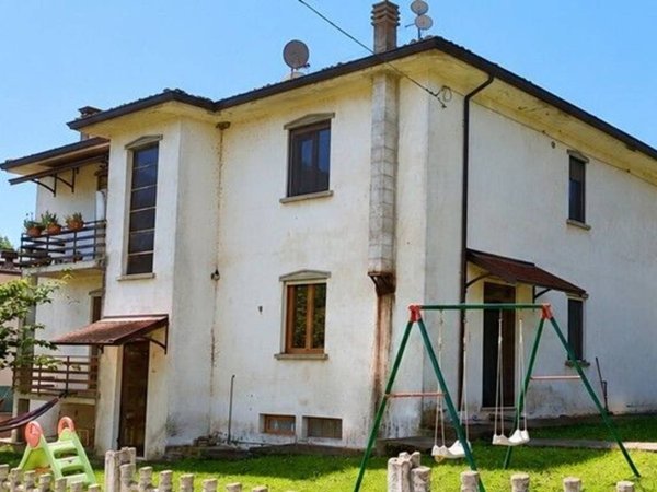 appartamento in vendita a Bettola in zona Roncovero