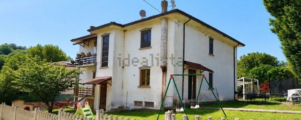appartamento in vendita a Bettola in zona Roncovero