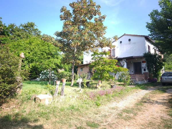 casa indipendente in vendita a Bettola in zona Roncovero