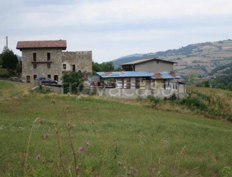 casa indipendente in vendita a Bettola in zona Roncovero