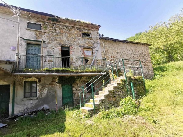 casa indipendente in vendita a Bettola in zona Roncovero