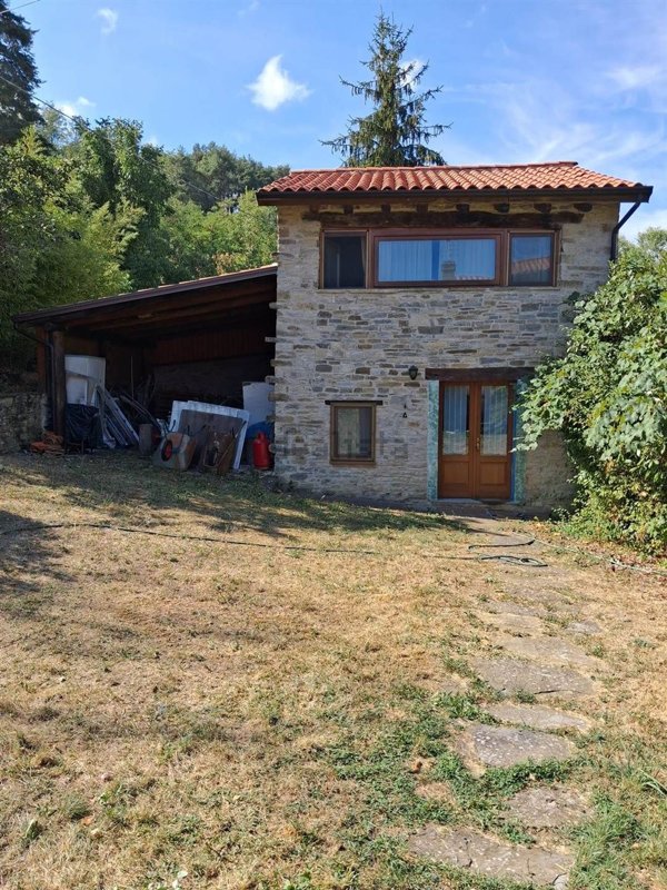 casa indipendente in vendita a Bettola in zona Roncovero