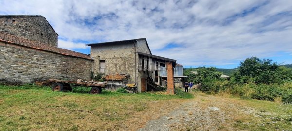 casa indipendente in vendita a Bettola in zona Roncovero
