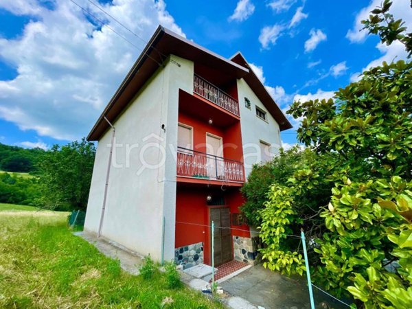 casa indipendente in vendita a Bobbio