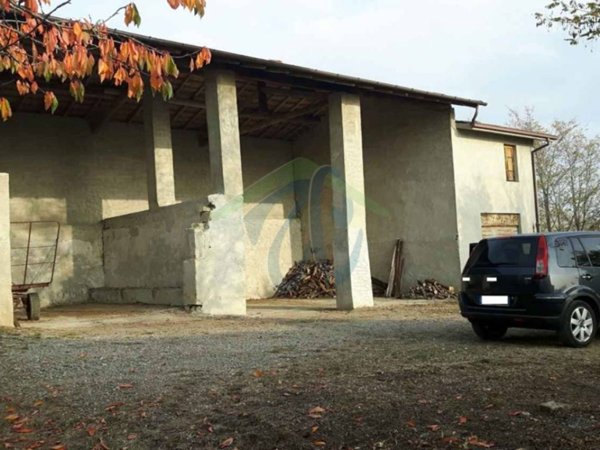 casa indipendente in vendita a Bobbio in zona Mezzano Scotti
