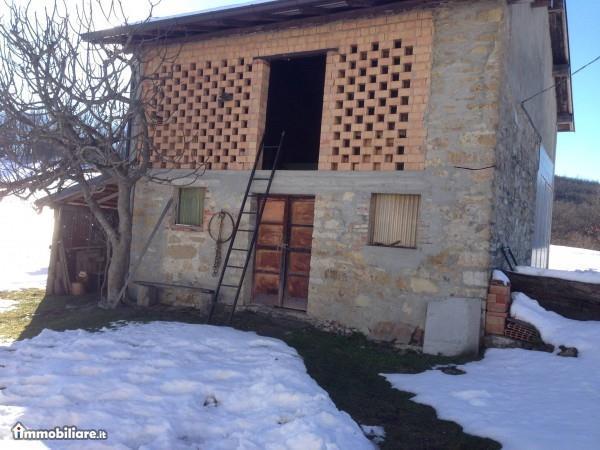 casa indipendente in vendita a Bobbio in zona Lagobisione