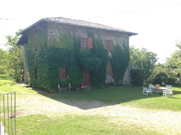 casa indipendente in vendita a Bobbio