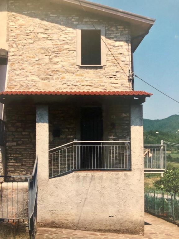 casa indipendente in vendita a Bobbio