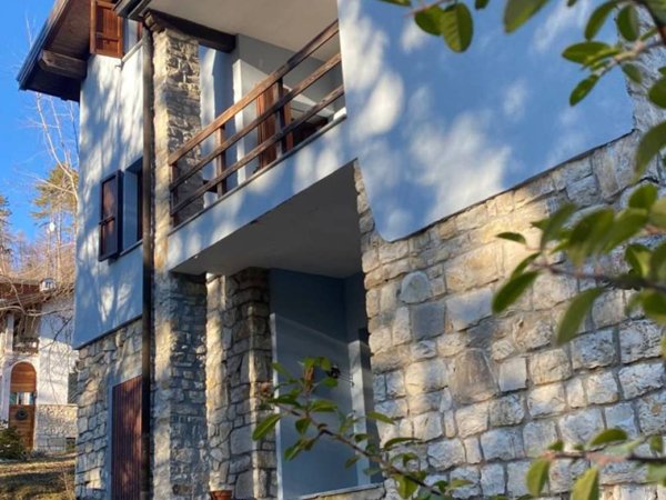 casa indipendente in vendita a Bobbio in zona Brugnoni
