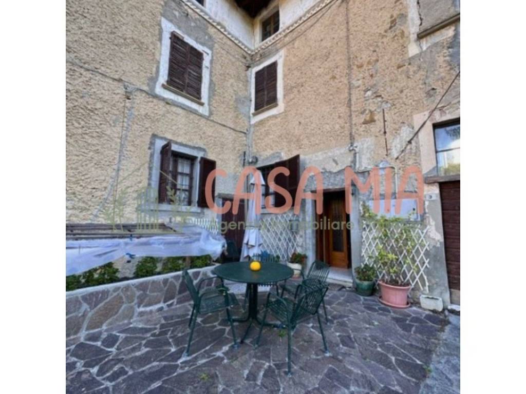 casa indipendente in vendita a Bobbio