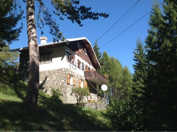 casa indipendente in vendita a Bobbio