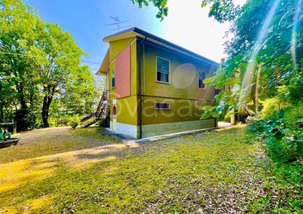 casa indipendente in vendita a Bobbio