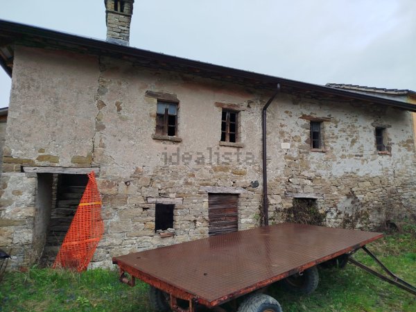 casale in vendita a Bobbio