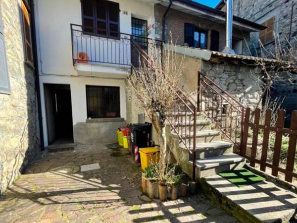appartamento in vendita a Bobbio in zona Piancasale