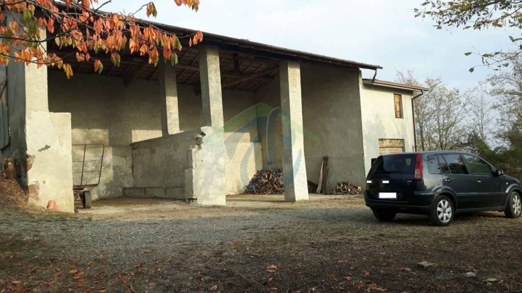 appartamento in vendita a Bobbio in zona Mezzano Scotti