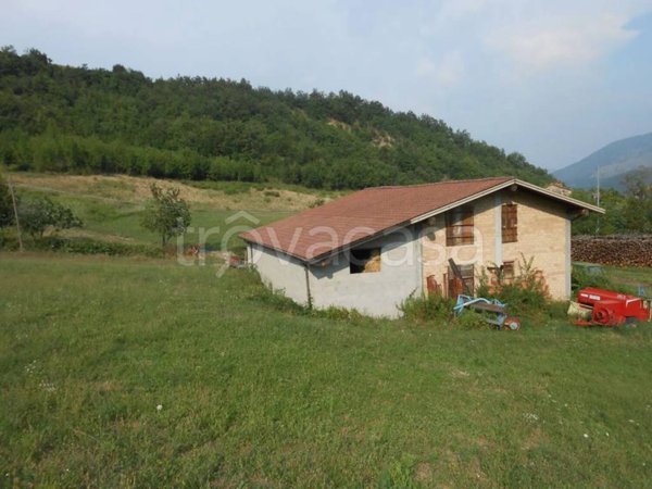 casa indipendente in vendita a Bobbio