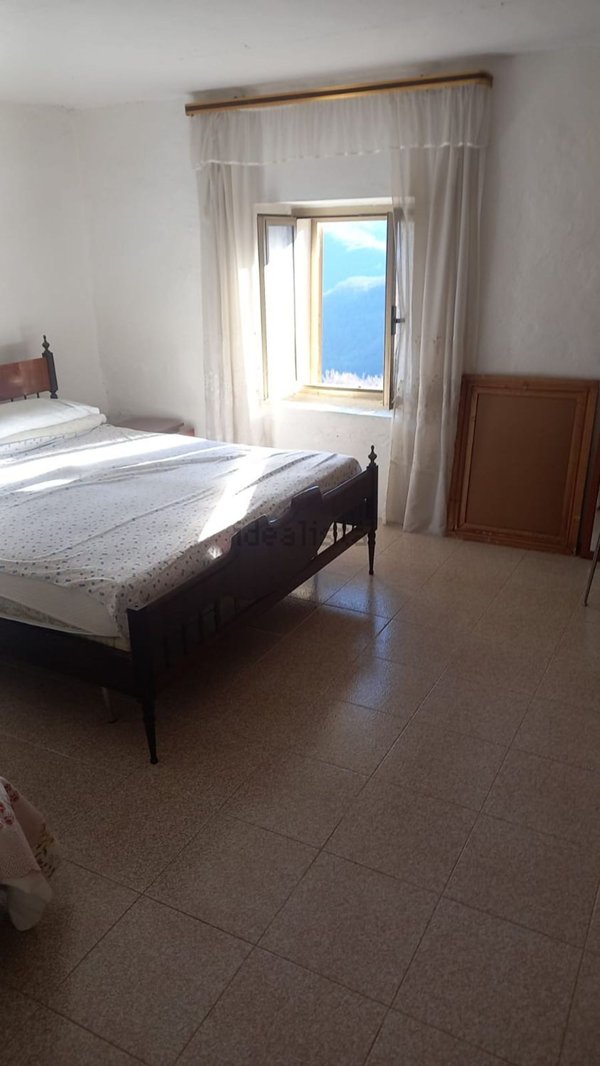 casa indipendente in vendita a Bobbio in zona Ceci