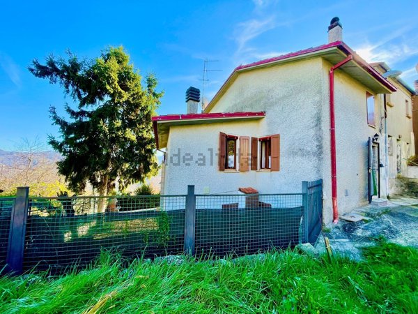 pentavano in vendita a Bobbio in zona Mezzano Scotti