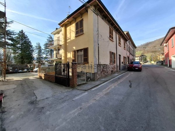 casa semindipendente in vendita a Bobbio in zona Mezzano Scotti