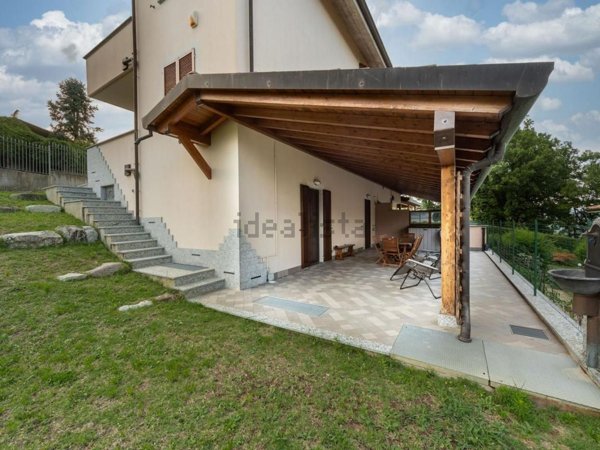 casa indipendente in vendita a Bobbio
