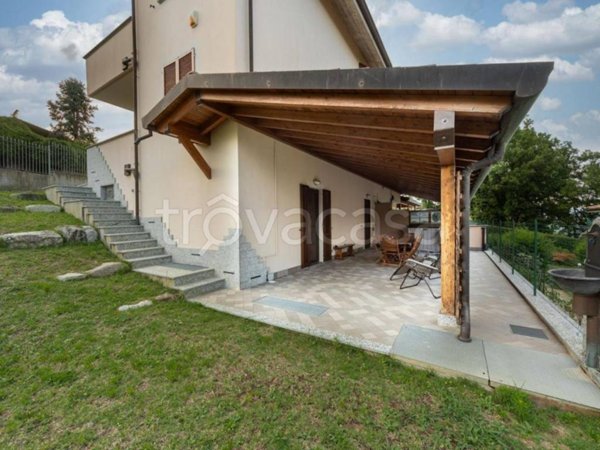 casa indipendente in vendita a Bobbio