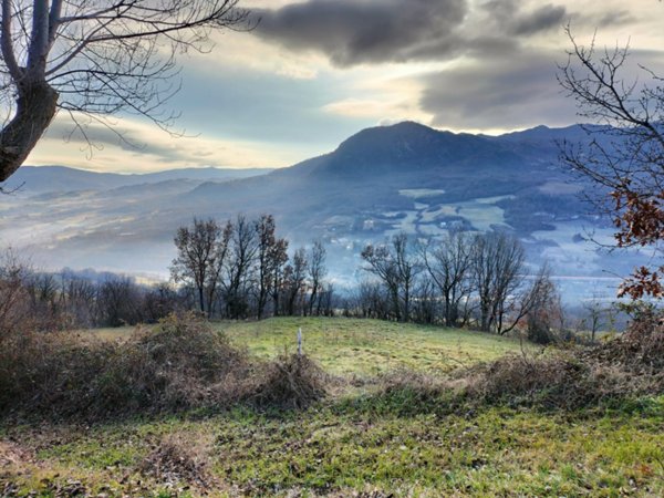 casale in vendita a Bobbio in zona Mezzano Scotti