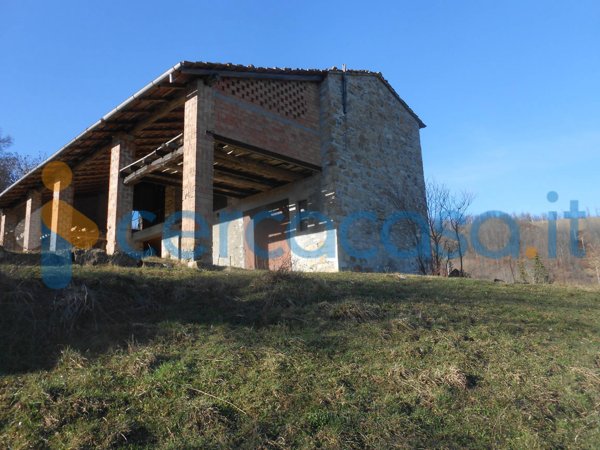 casale in vendita a Bobbio