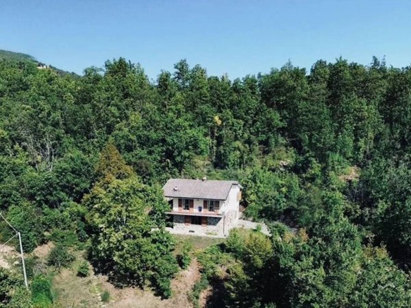 casa indipendente in vendita a Bobbio