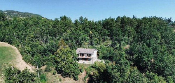 casa indipendente in vendita a Bobbio