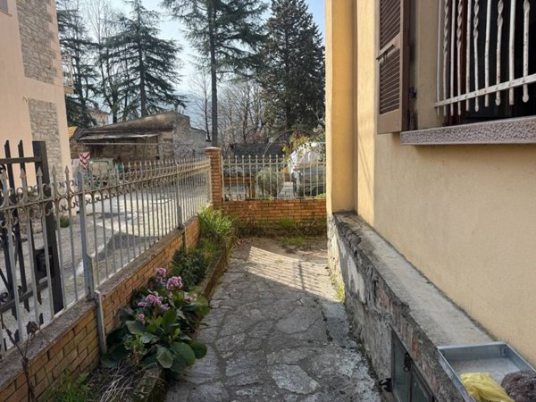casa indipendente in vendita a Bobbio in zona Mezzano Scotti