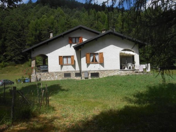 casa indipendente in vendita a Bobbio in zona Passo Penice